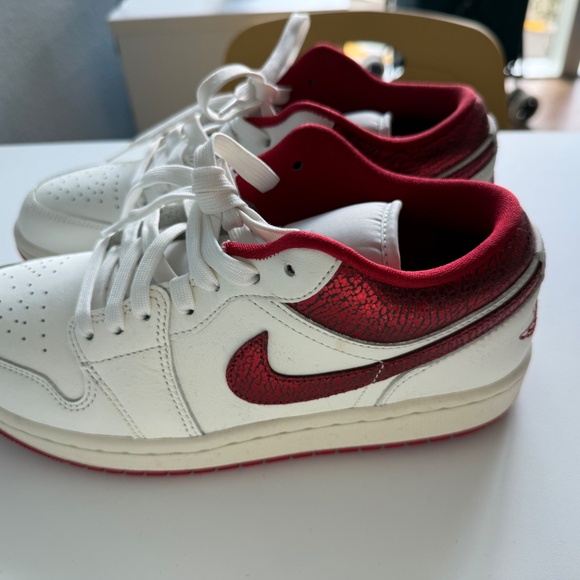 Nike| Air Jordan 1 Mid SE - Picture 3 of 5